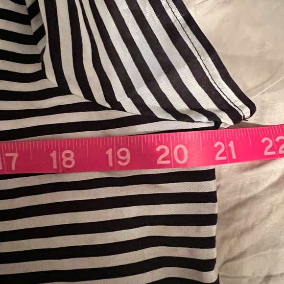 Alfred Dunner Cotton Blend black & white striped short sleeve blouse NWT - Picture 4 of 6
